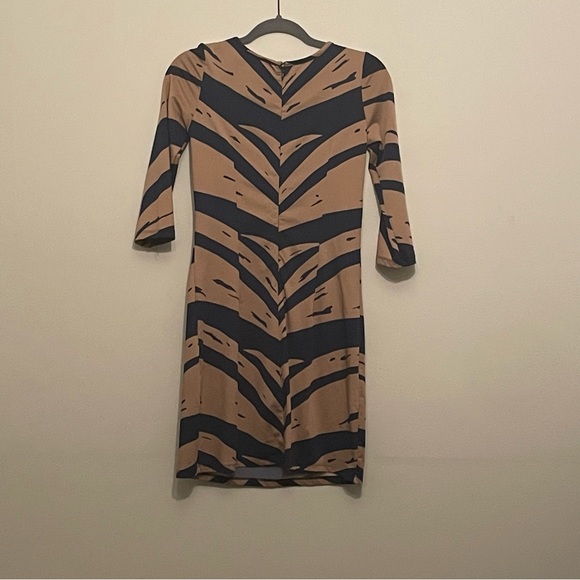 JB By Julie Brown Keyhole Sheath Dress - Picture 2 of 6